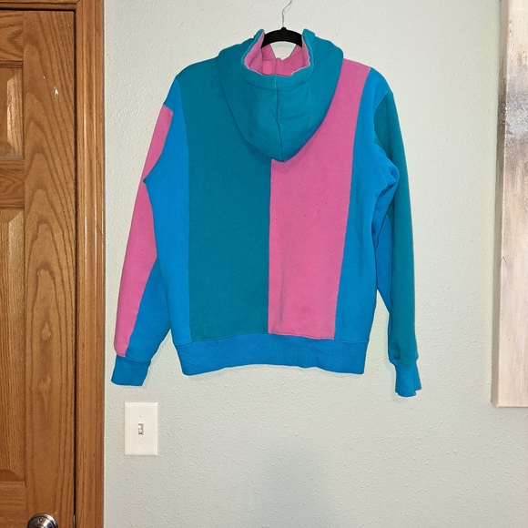 Teddy French Color Block Hooded Sweater - Picture 9 of 10